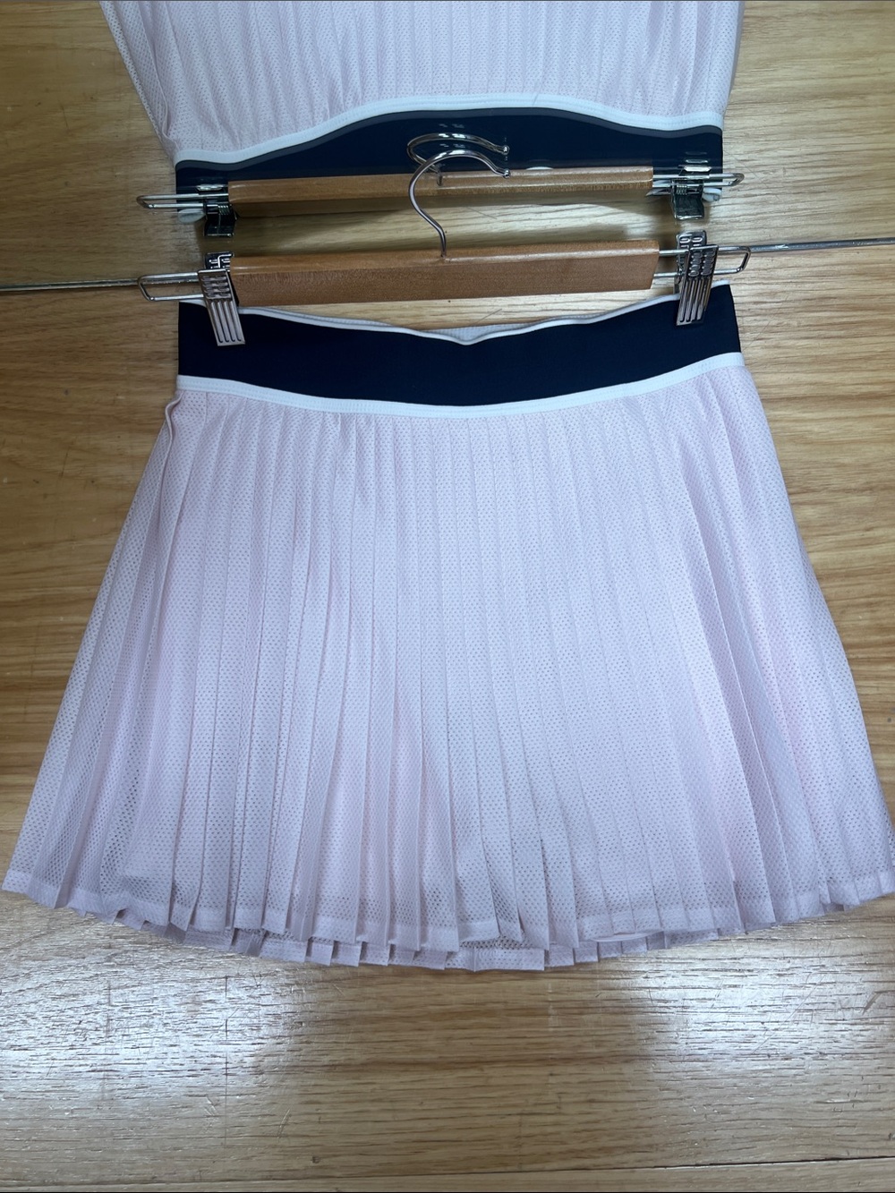 Athleta Pleated Pinnacle Tennis Skirt in Light Pink,  Navy Band, XS